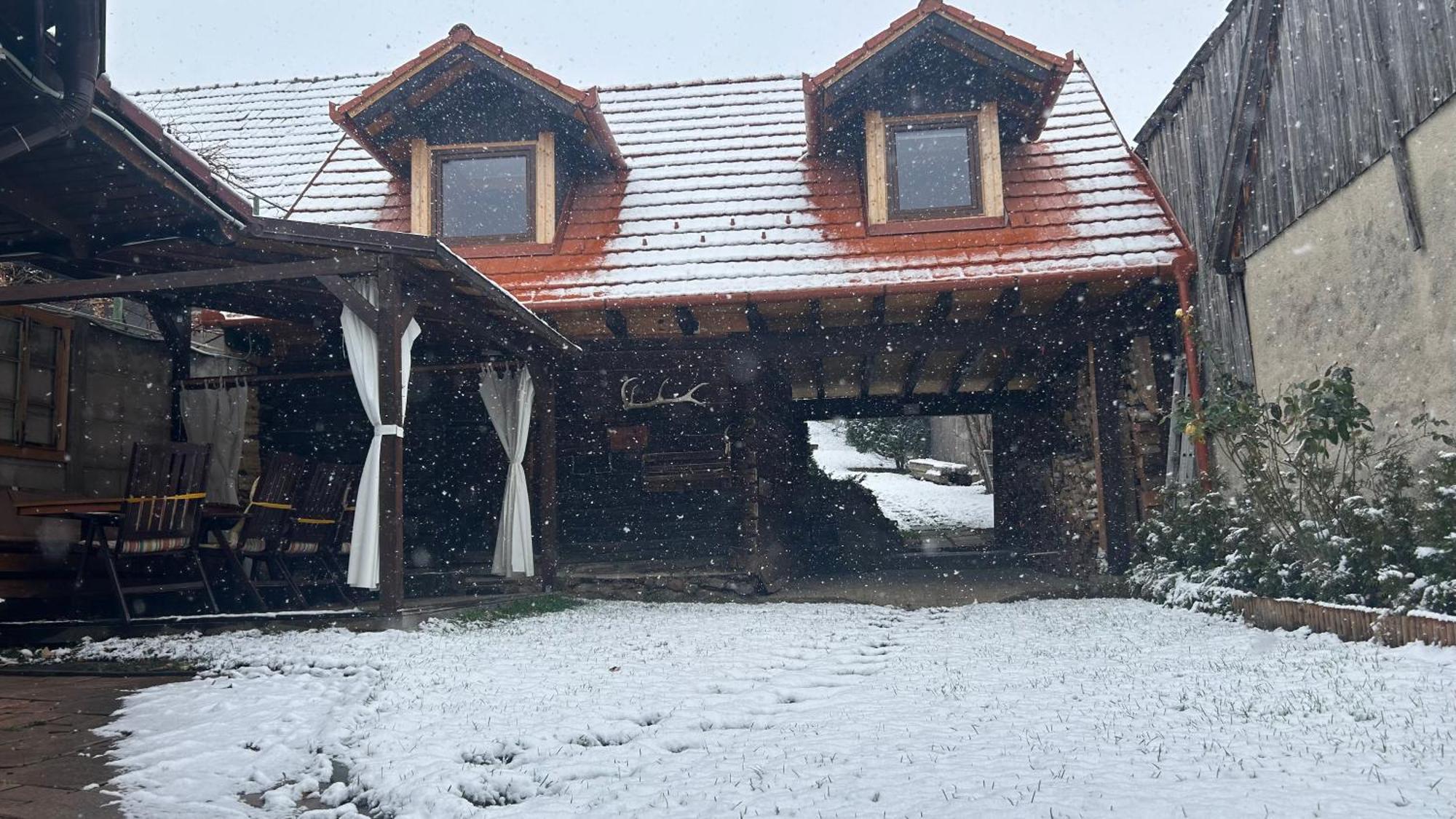 Casa Veche “Old House” Villa ซิบิเอล ภายนอก รูปภาพ