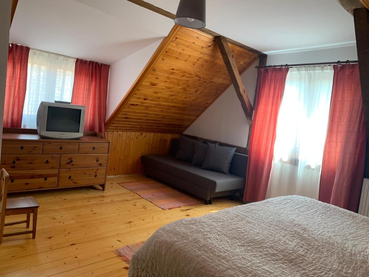 Casa Veche “Old House” Villa ซิบิเอล ภายนอก รูปภาพ