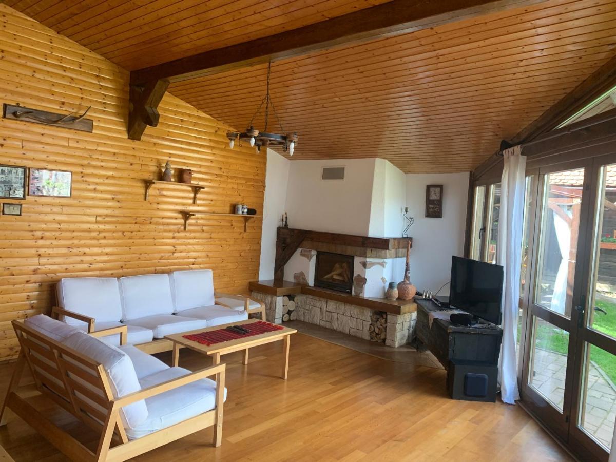 Casa Veche “Old House” Villa ซิบิเอล ภายนอก รูปภาพ